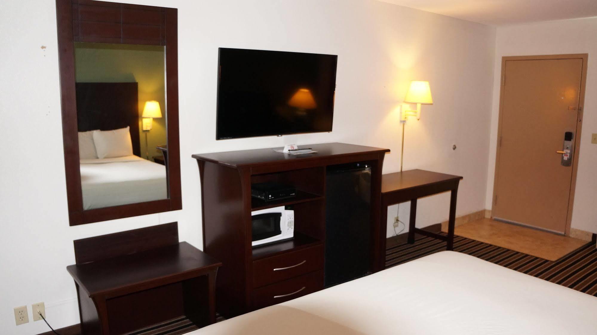Regency Inn Pittsburg Luaran gambar