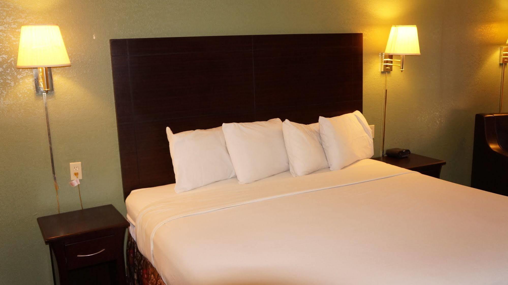 Regency Inn Pittsburg Luaran gambar